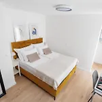 Barbara I - Luxury With Balcony זאדאר
