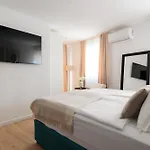 Barbara I - Luxury With Balcony 3* זאדאר