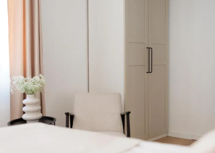 Barbara I - Luxury With Balcony Gostinjska kuća 3*