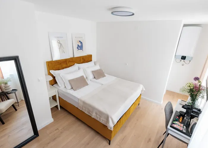 Barbara I - Luxury With Balcony Zadar