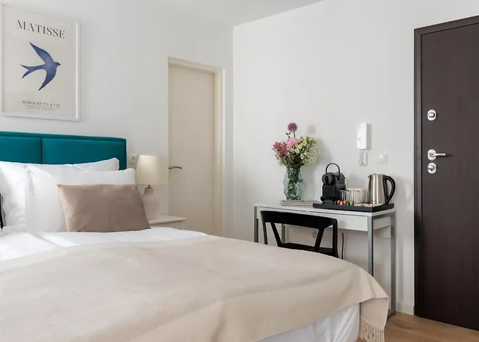 Barbara I - Luxury With Balcony