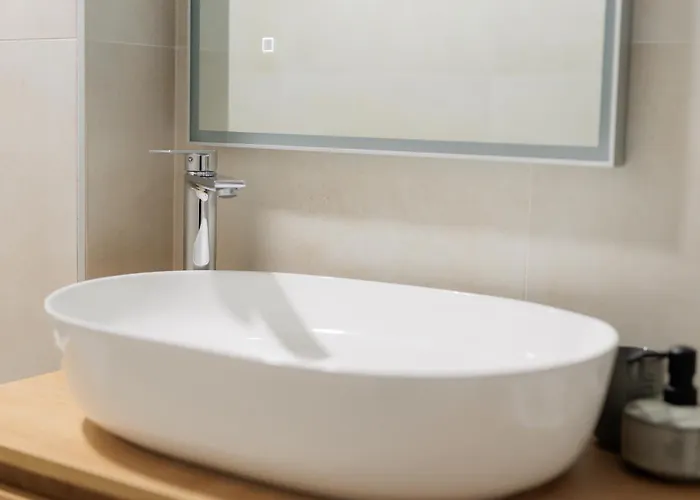 Barbara I - Luxury With Balcony Gostinjska kuća 3*